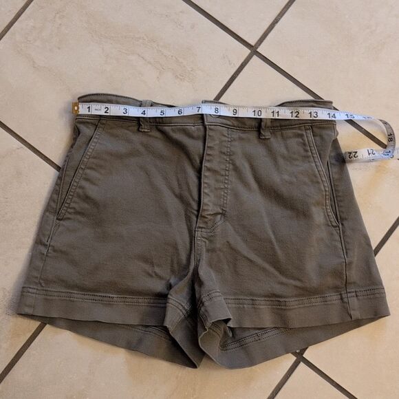 Everlane Olive Green Shorts Khaki Cotton Elastane Blend Size 4 - Picture 6 of 8